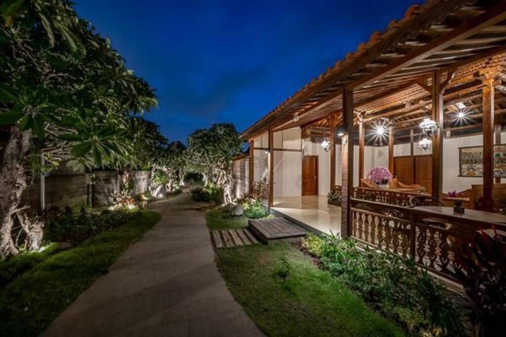 Damai Hotel Canggu Buitenkant foto
